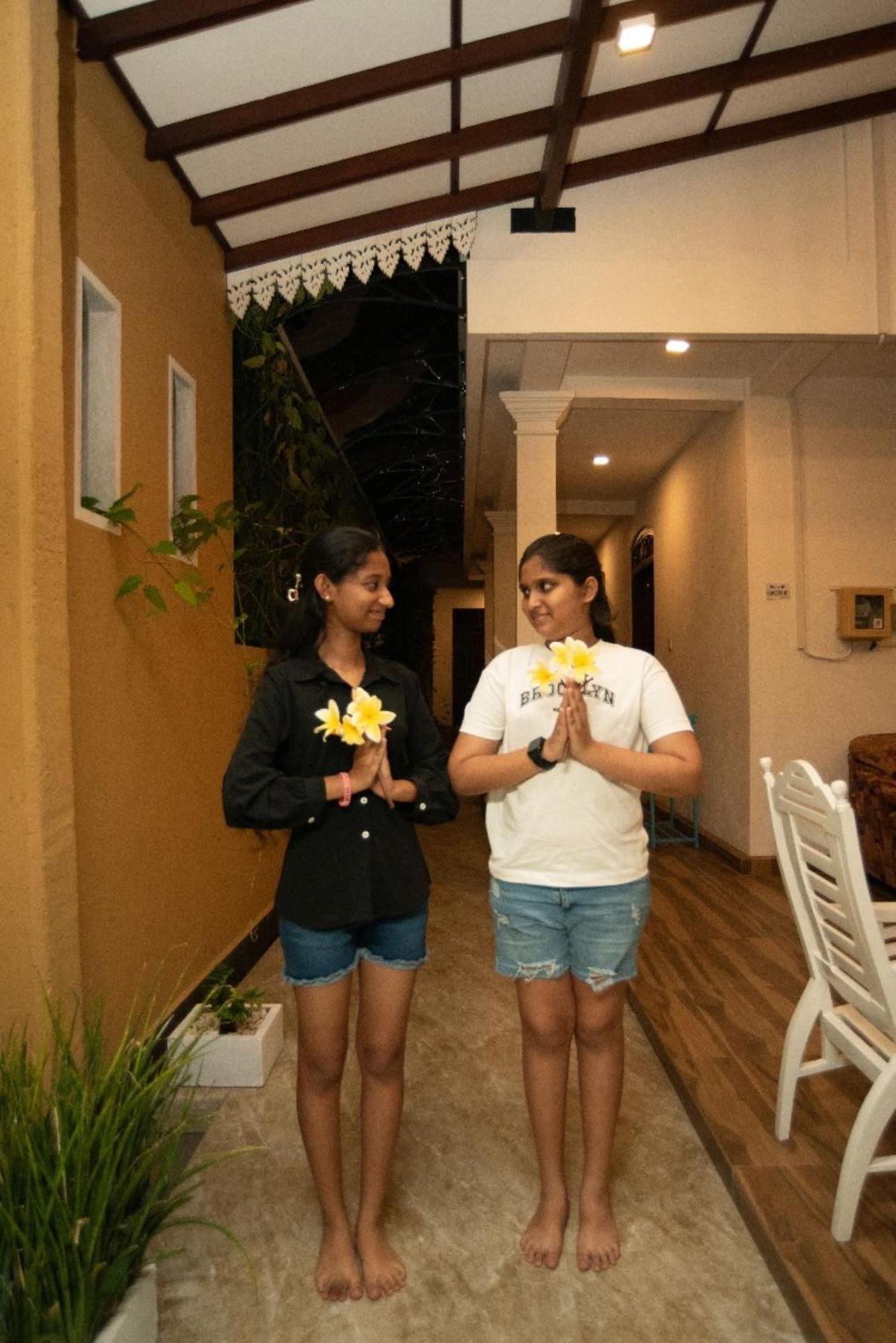 Villa Mihindi Hikkaduwa Exterior photo