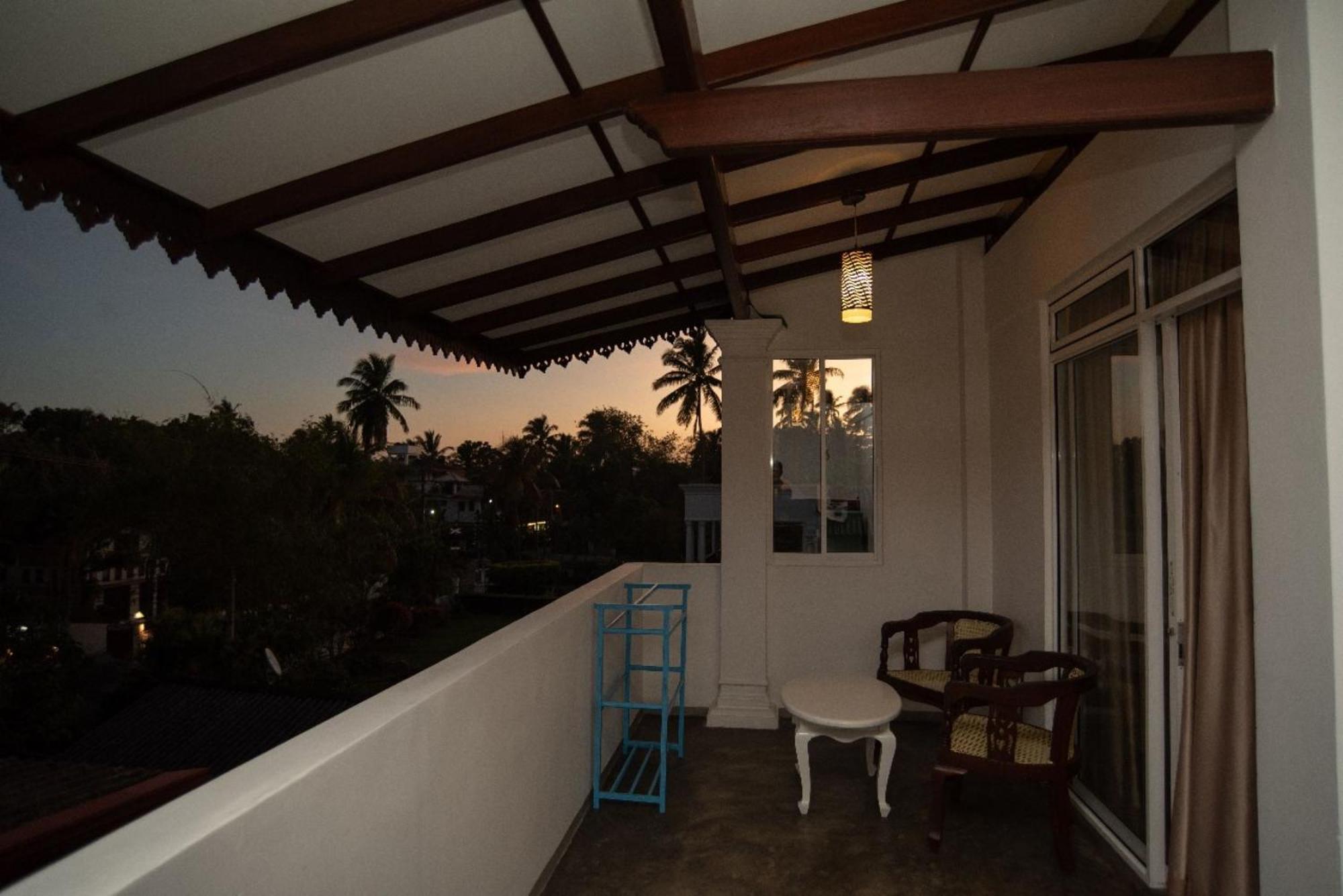Villa Mihindi Hikkaduwa Exterior photo