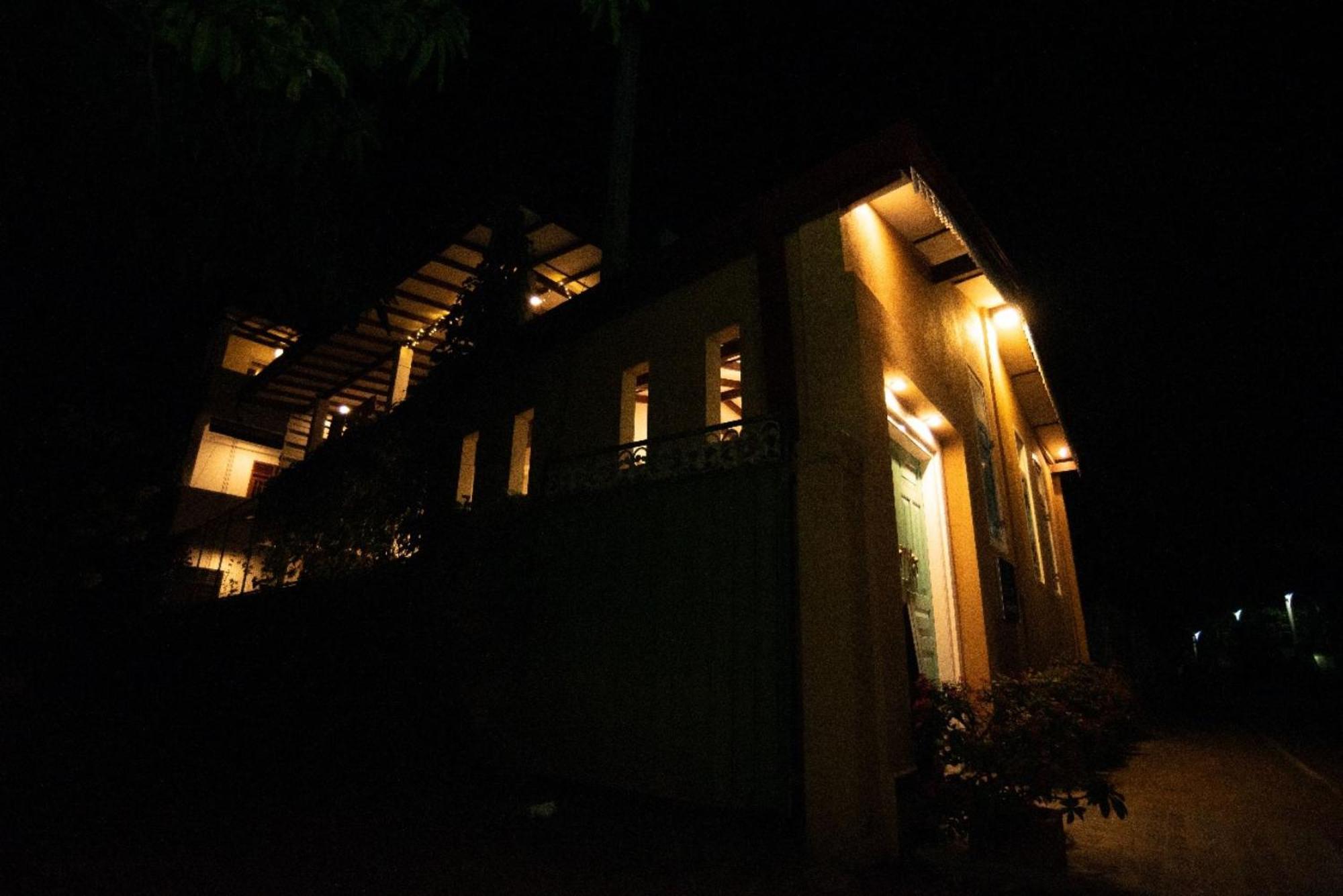 Villa Mihindi Hikkaduwa Exterior photo