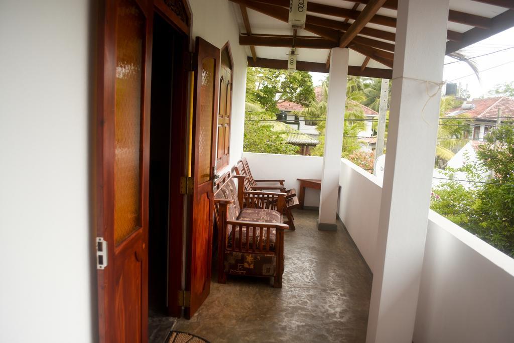 Villa Mihindi Hikkaduwa Exterior photo